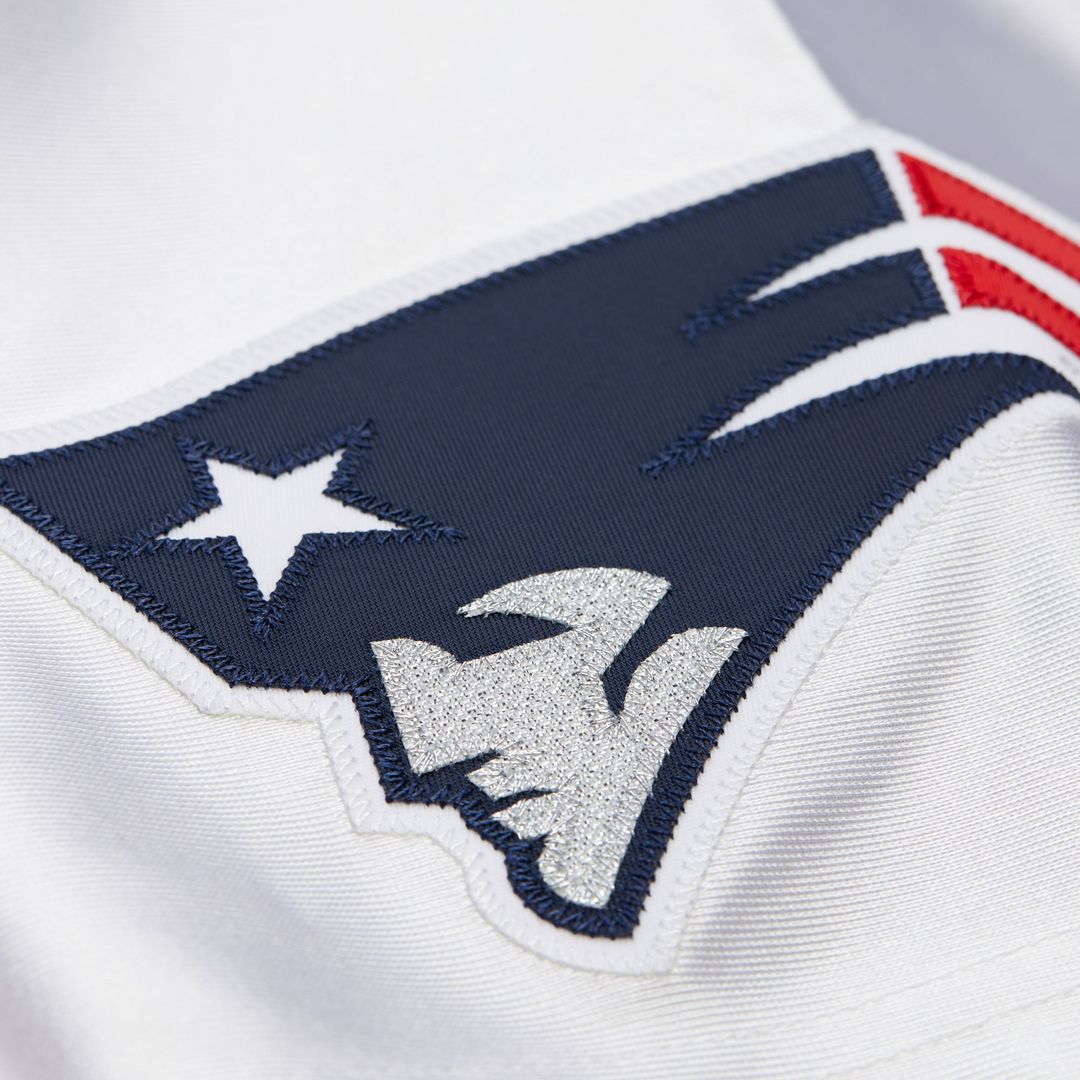 New England Patriots Tom Brady Mitchell & Ness Navy Super Bowl XXXVI Authentic Throwback Jersey product image 28, provided