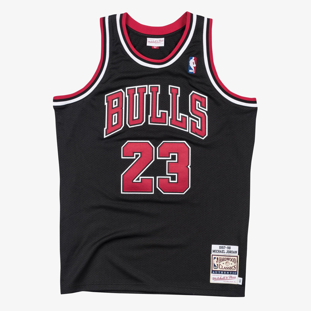 Chicago Bulls Mitchell & Ness Authentic Jersey Alternate Michael Jordan 1997-98 product image 2, provided for visual