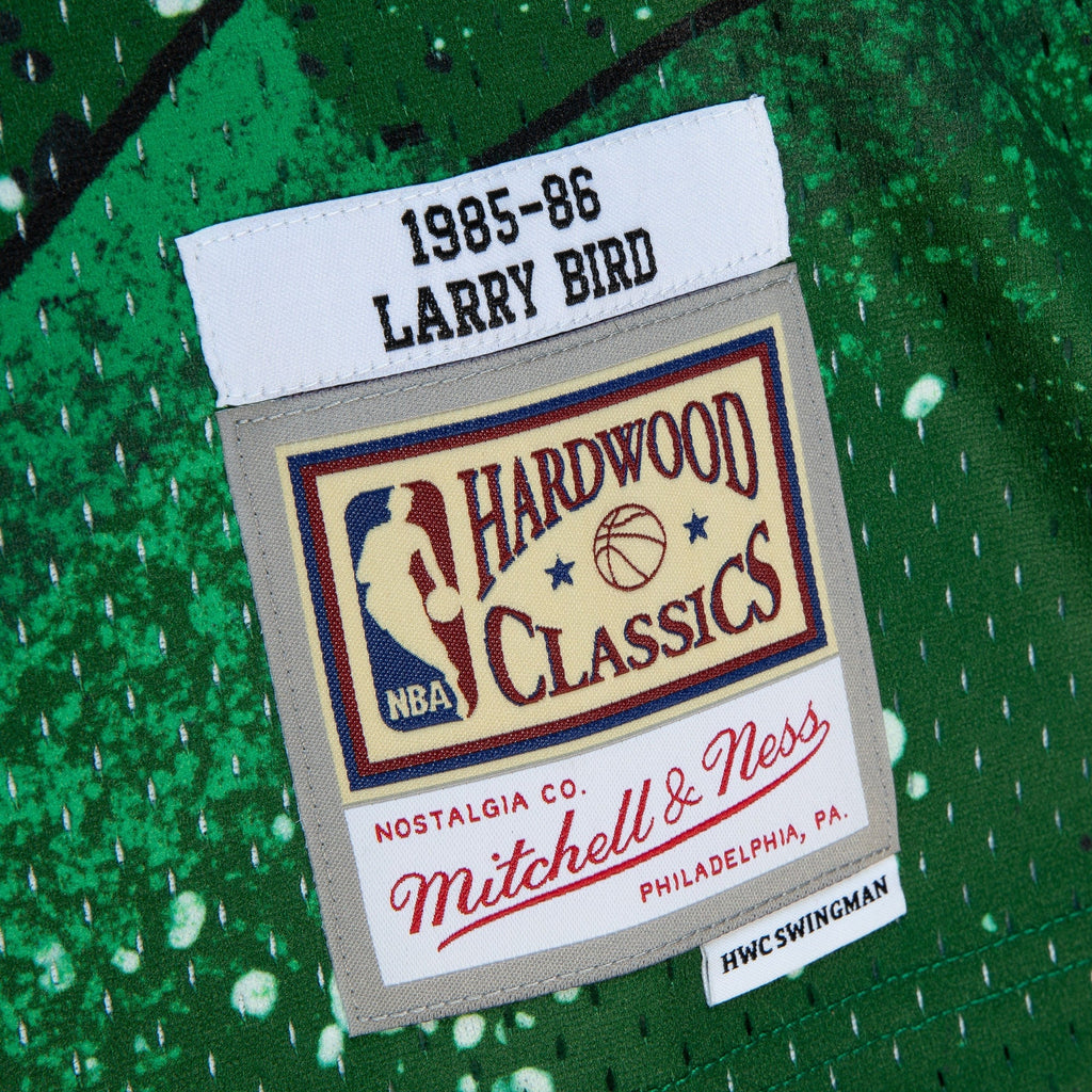 Boston Celtics Mitchell & Ness Larry Bird 1985 Hyper Hoops Swingman Jersey - Green product image 5, provided for visual
