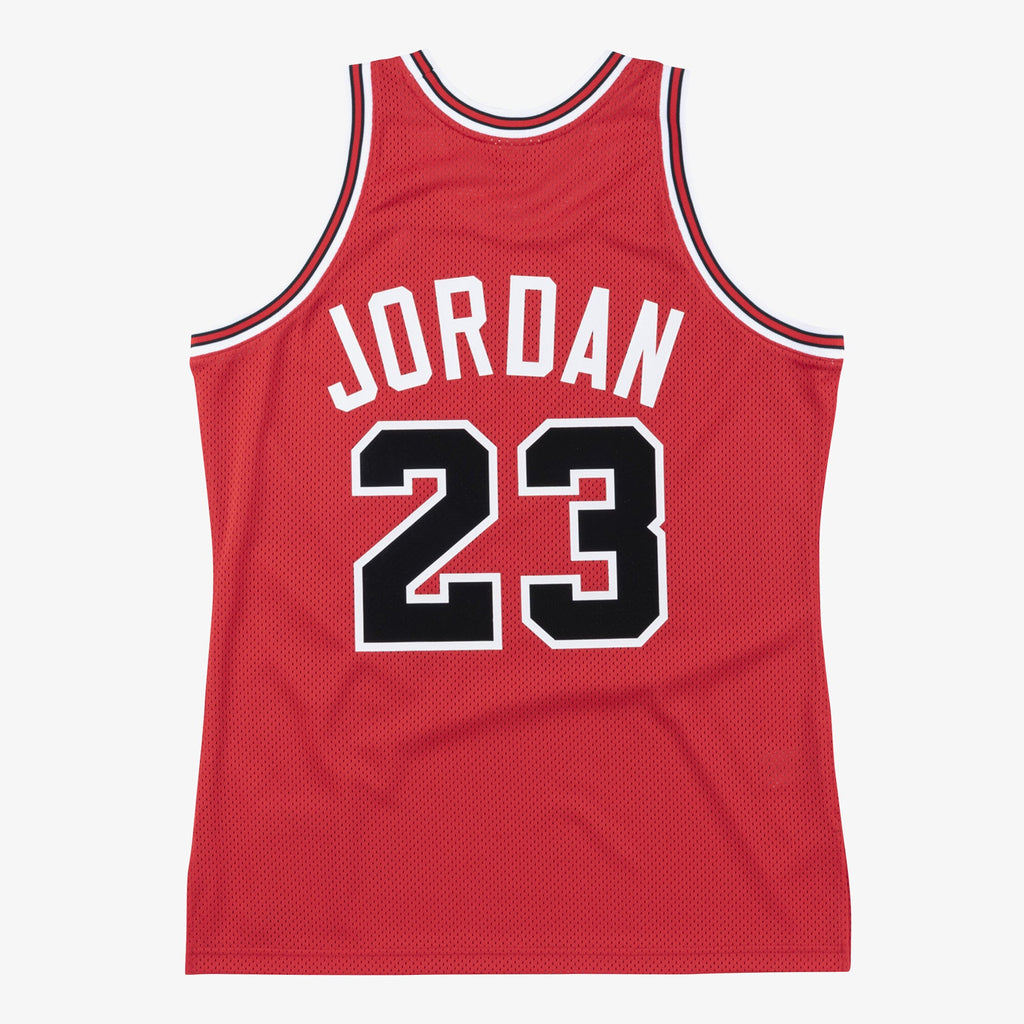 Chicago Bulls Mitchell & Ness Authentic Jersey Michael Jordan 1995-96 product image 8, provided for visual reference and