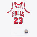 Chicago Bulls Mitchell & Ness Authentic Jersey Michael Jordan 1995-96 product image 1, provided for visual reference and