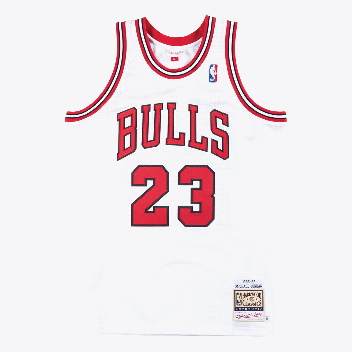 Chicago Bulls Mitchell & Ness Authentic Jersey Michael Jordan 1995-96 product image 2, provided for visual reference and