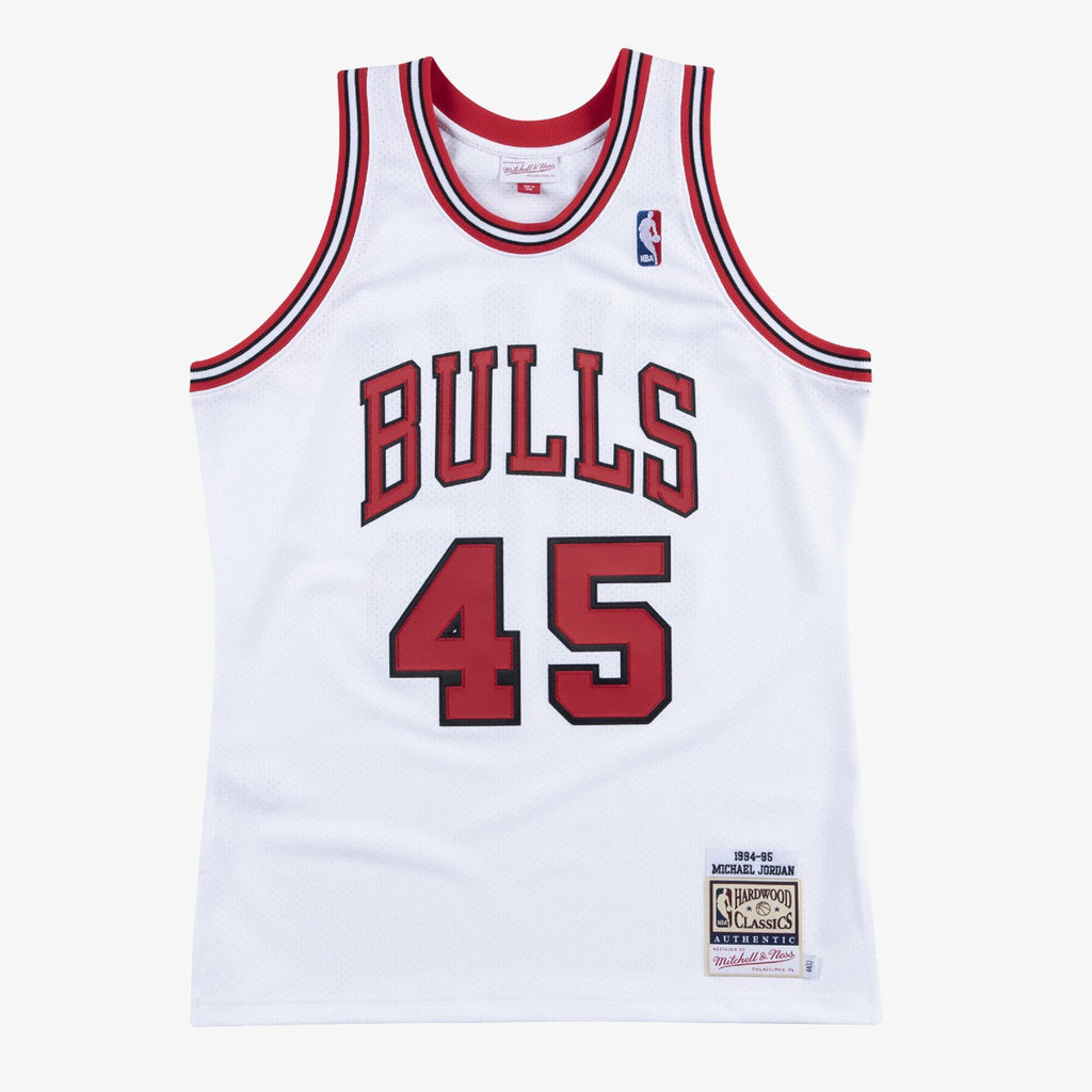 Chicago Bulls Mitchell & Ness Authentic Jersey Michael Jordan 1994-95 product image 2, provided for visual reference and