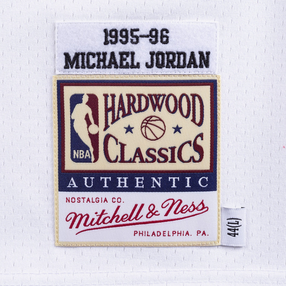 Chicago Bulls Mitchell & Ness Authentic Jersey Michael Jordan 1995-96 product image 4, provided for visual reference and