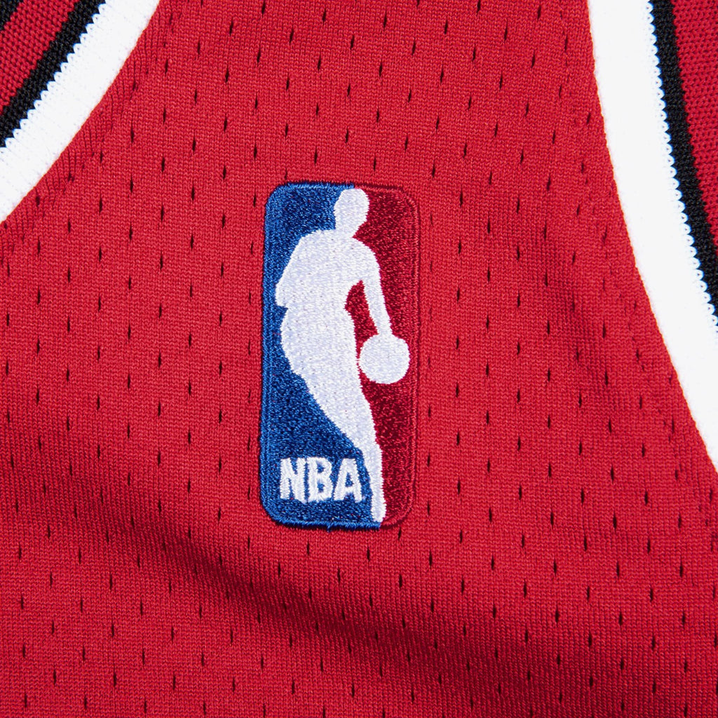 Chicago Bulls Mitchell & Ness Authentic Jersey Road Finals product image 6