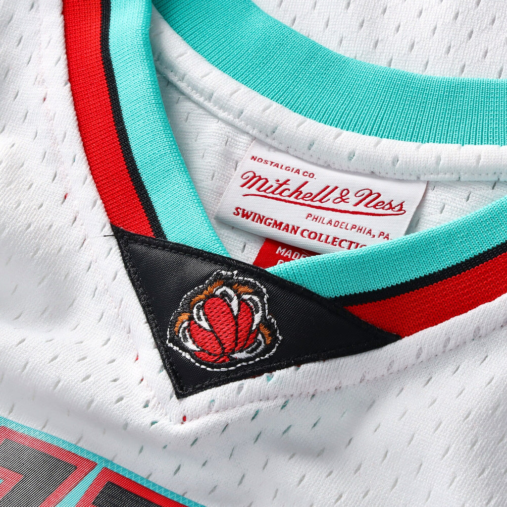 Vancouver Grizzlies Mitchell & Ness Shareef Abdur-Rahim 2000 Swingman Authentic Jersey - White product image 4, provided for