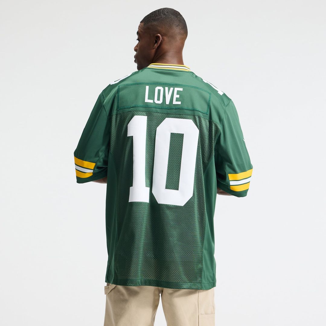 Green Bay Packers Jordan Love Nike Green Vapor Untouchable Stitched Limited Jersey product image 3, provided for visual