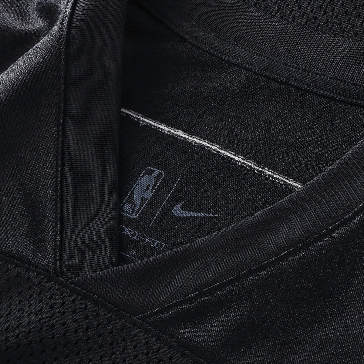 Los Angeles Lakers Nike Courtside Football Jersey - Black product image 5