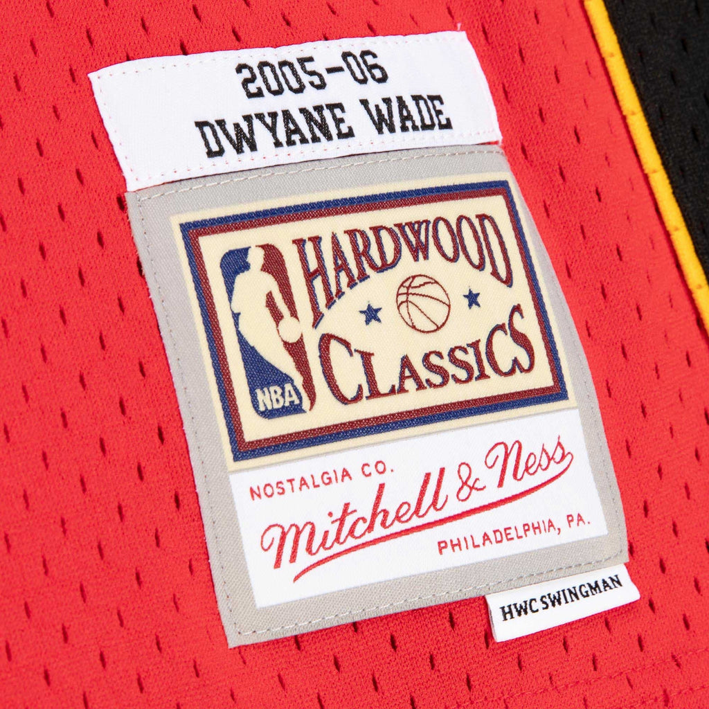 Miami Heat NBA Dwyane Wade Alternate 2005 Hardwood Classics product image 6