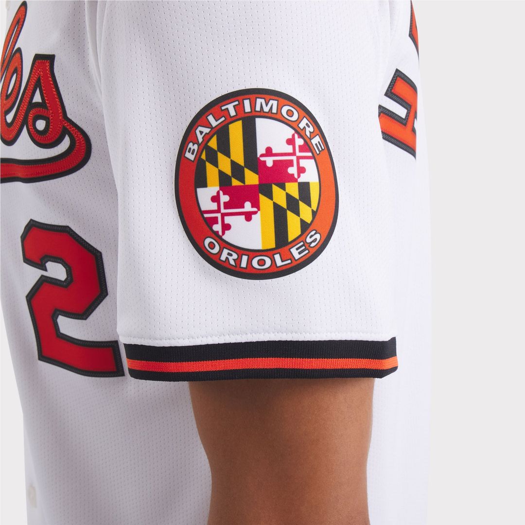 Baltimore Orioles Gunnar Henderson Nike White Home Limited Player Jersey product image 10, provided for visual reference and