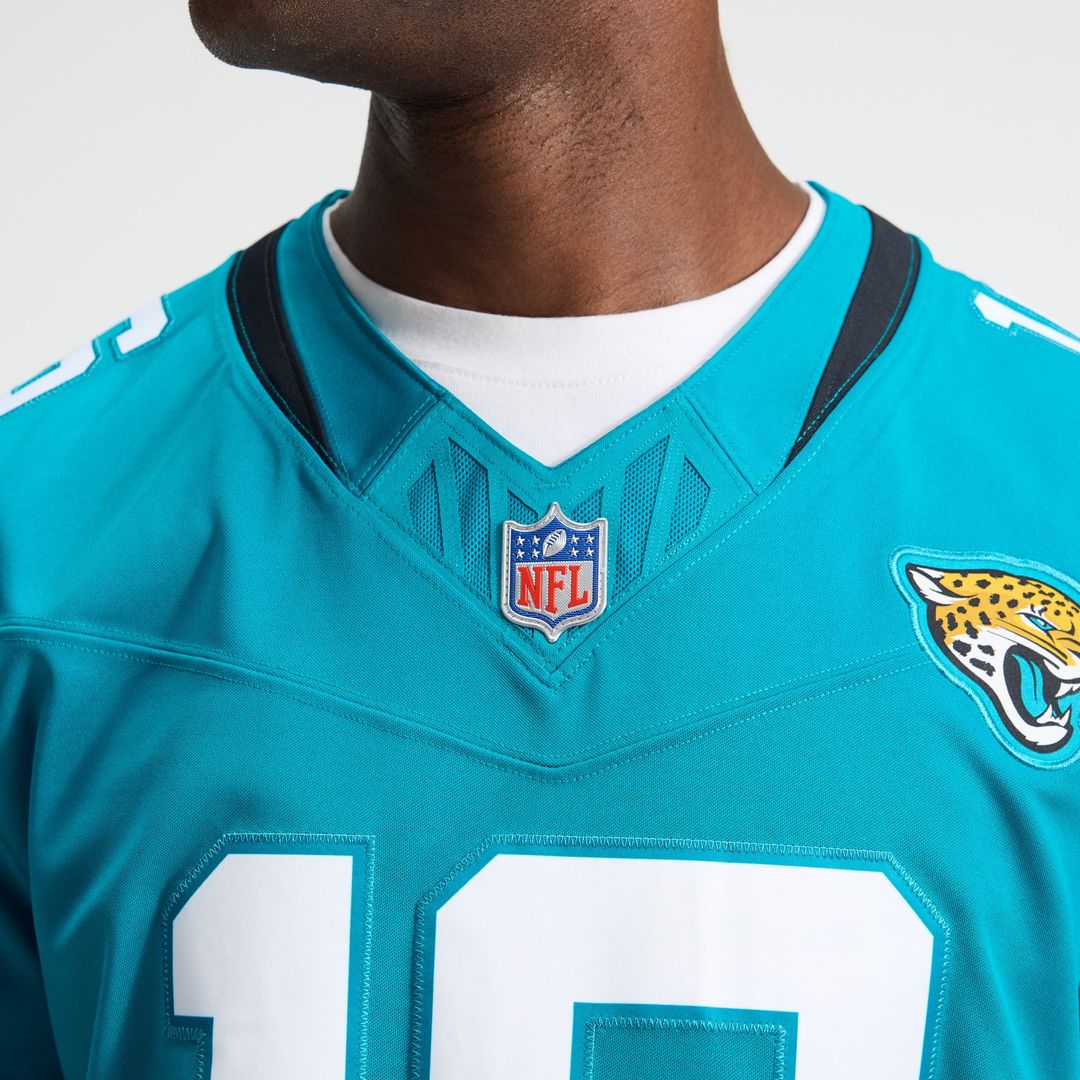 Jacksonville Jaguars Trevor Lawrence Nike Teal Team Vapor F.U.S.E. Stitched Limited Jersey product image 8, provided for