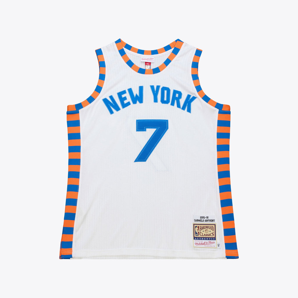 Men's Mitchell & Ness Carmelo Anthony White New York Knicks product image 2