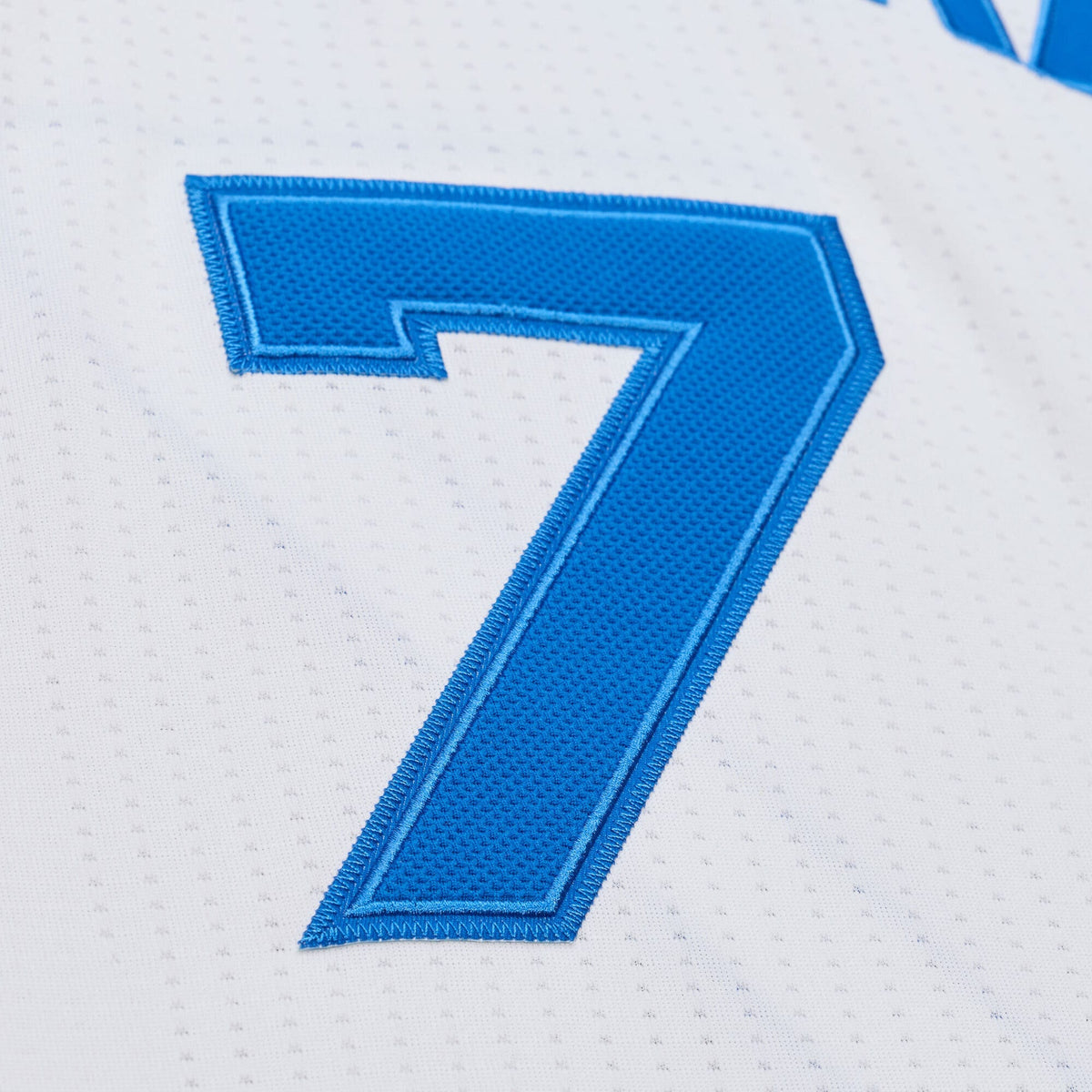 Mitchell & Ness Carmelo Anthony White New York Knicks 2015-16 Hardwood Classics Authentic Jersey product image 4, provided