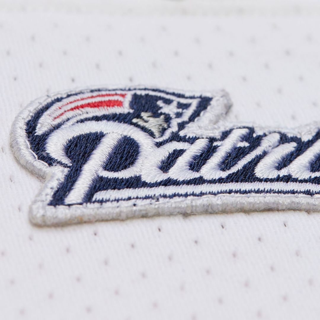 New England Patriots Tom Brady Mitchell & Ness White 2000 Big & Tall Legacy Replica Jersey product image 4, provided for